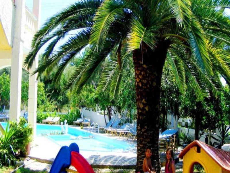 Flamingo Apartments Moraitika Corfu ภายนอก รูปภาพ