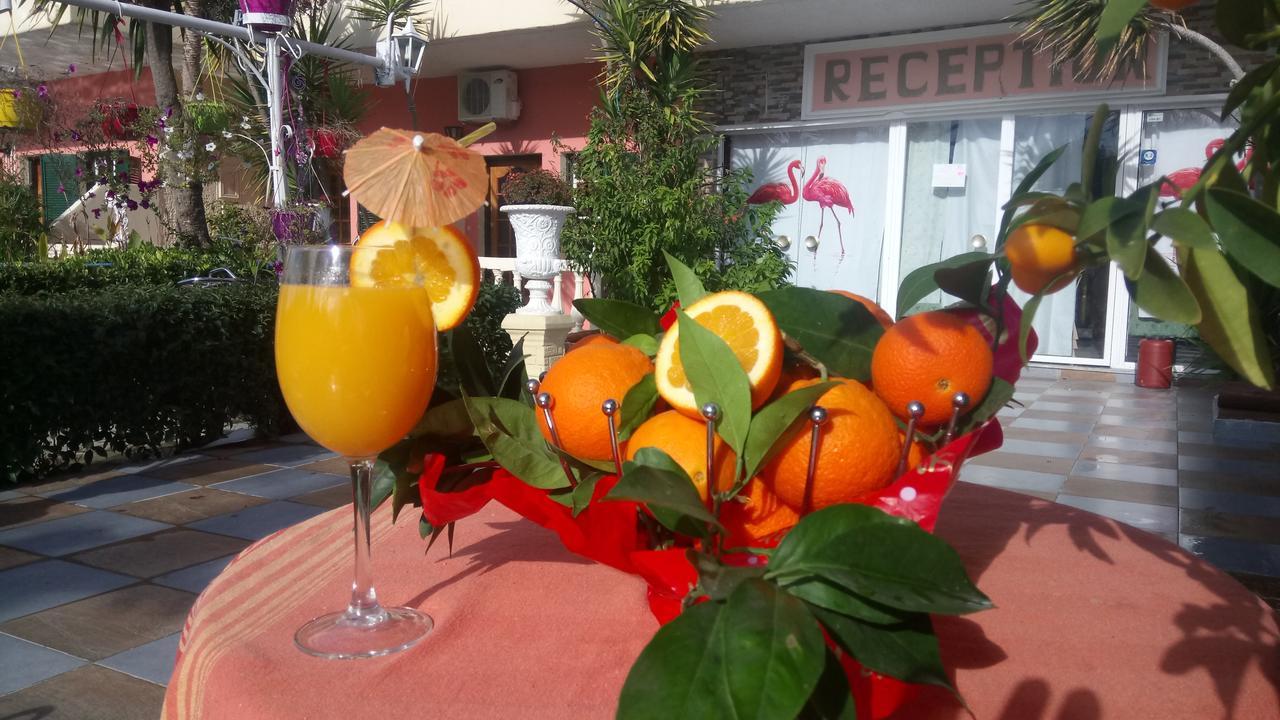 Flamingo Apartments Moraitika Corfu ภายนอก รูปภาพ