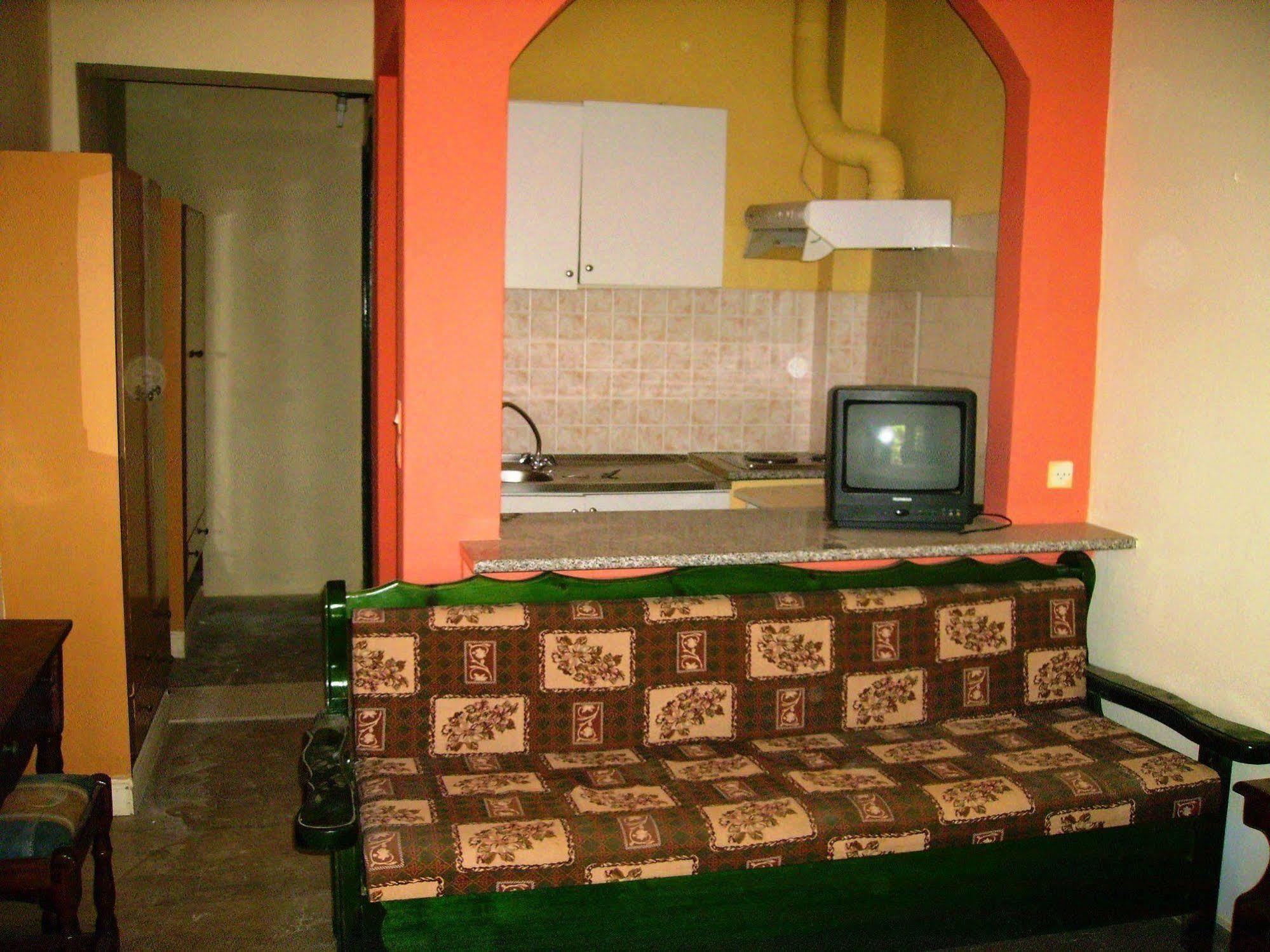 Flamingo Apartments Moraitika Corfu ภายนอก รูปภาพ