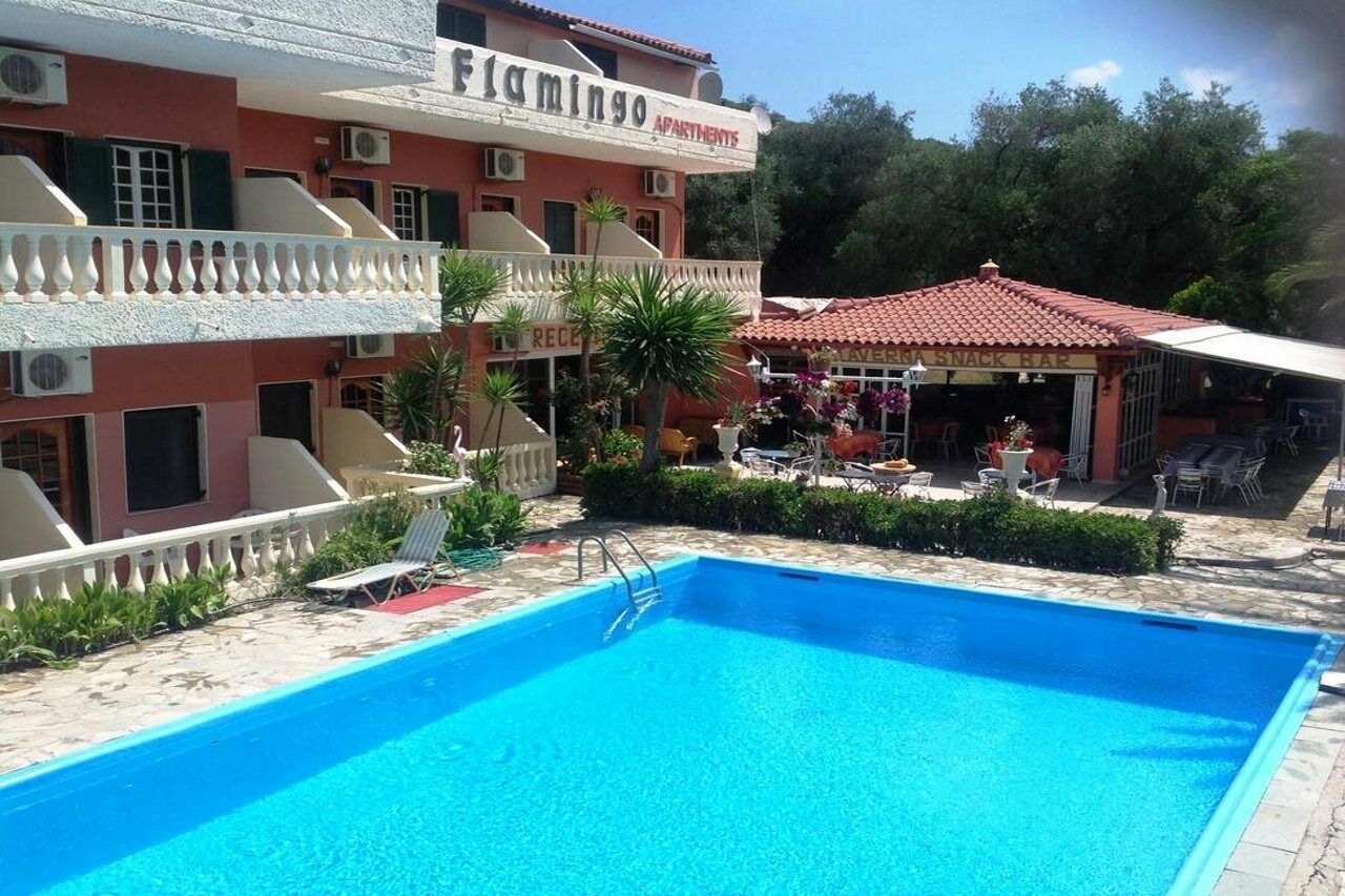 Flamingo Apartments Moraitika Corfu ภายนอก รูปภาพ